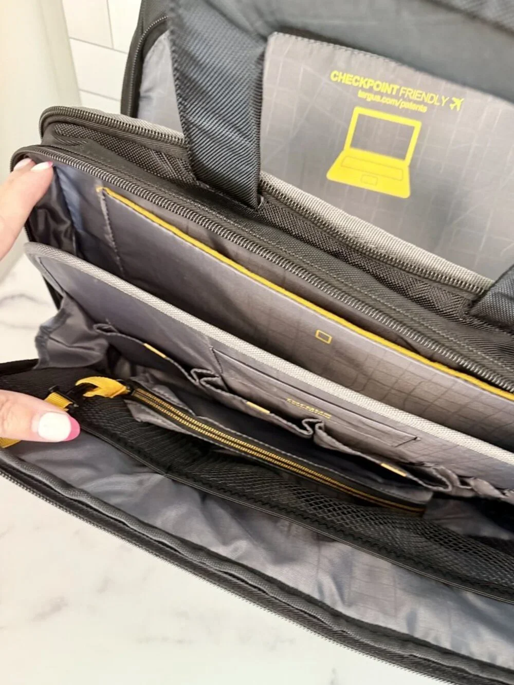 NWOT Targus 13.3-14